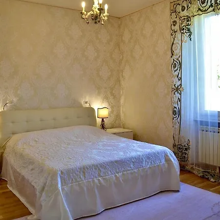 Villa Luxury 6B Villa With Swim Pool Fire Places&Garden